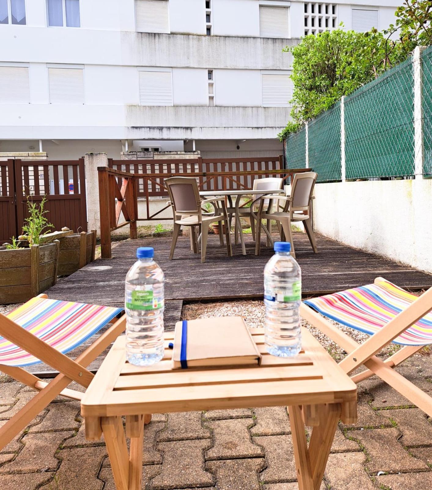Le Coeur De - Plein Centre - 150m De La - Cour Exterieur Privative - Ideal Pour Couple * Royan
